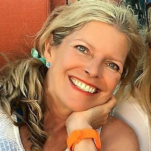 Meet your Posher, Claudia